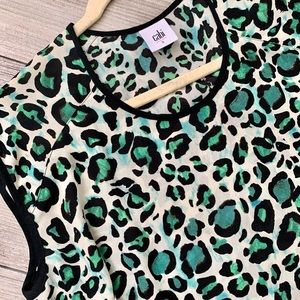 Cabi small leopard top